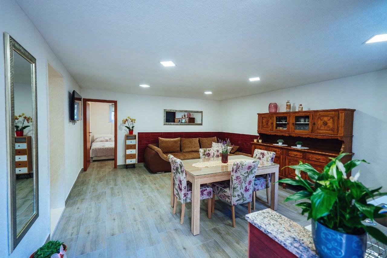 Apartman Kristina Apartamento Split Exterior foto
